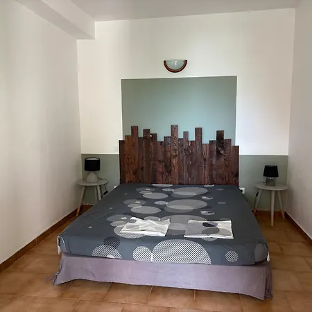 Apartment Joli T2 Dans