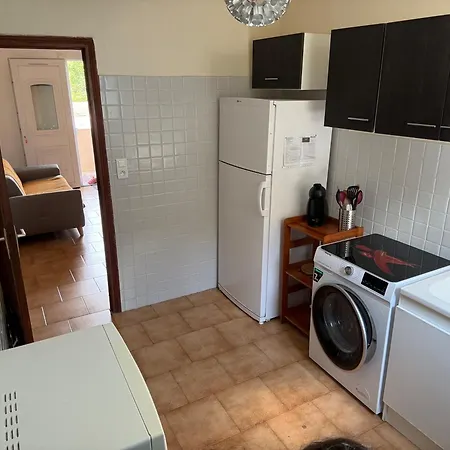 Joli T2 Dans Apartment